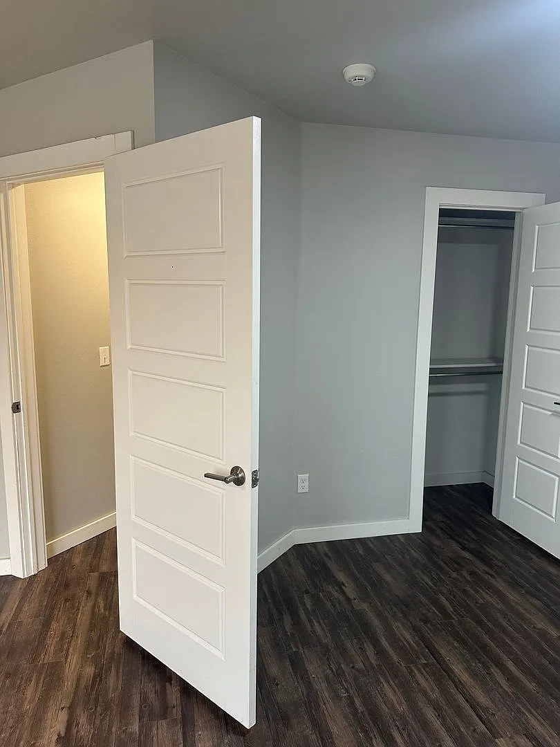 3 bedroom, 2.5 bathroom, 1 car garage — Photo 4