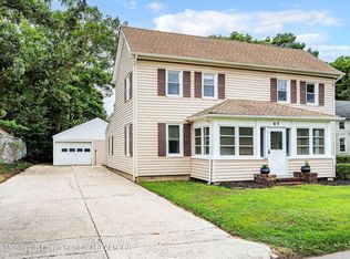 87 Memorial Dr, Barnegat, NJ 08005
