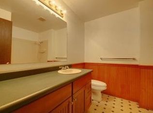 1180 Harrison St, Oak Harbor, WA 98277