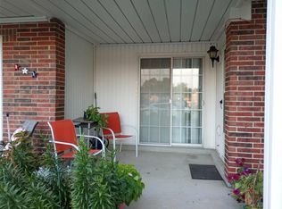 1707 Mayenne Ct APT A, Saint Louis, MO