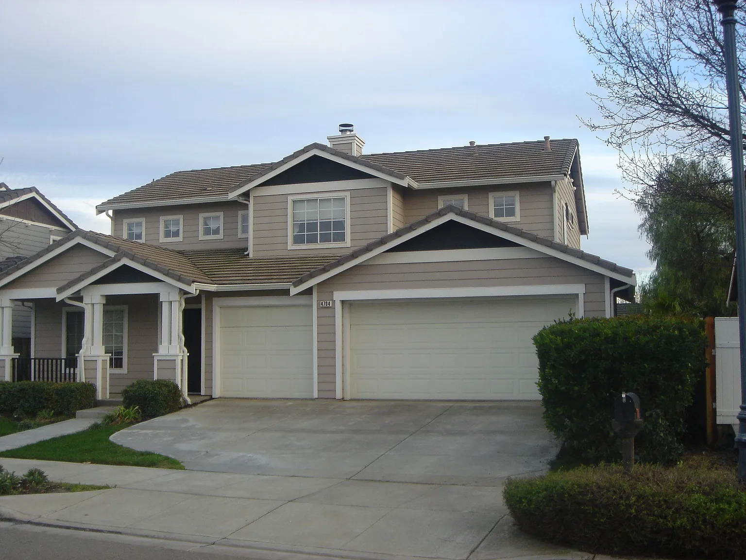 4704 Christenson St photo 1