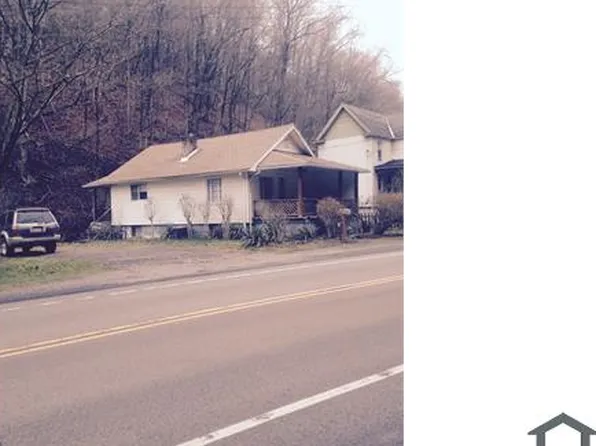1311 New England Rd, West Mifflin, PA 15122
