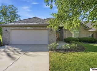 2321 Stone Creek Loop S, Lincoln, NE 68512