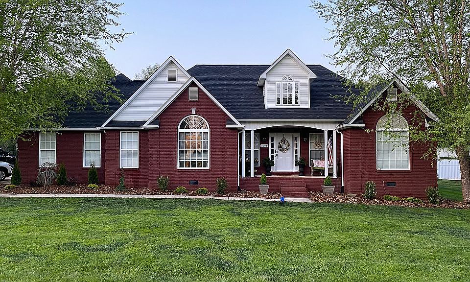 1st image of 1043 River Bend Dr