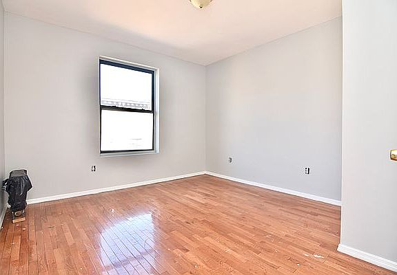 5th image of 111 Audubon Ave #5D