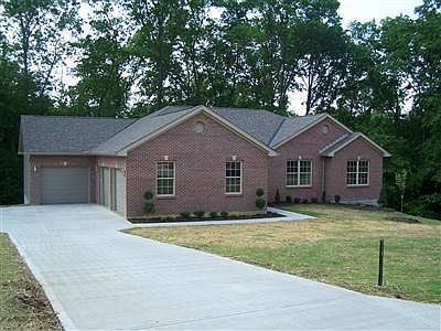 1st image of 1768 Cove Cir