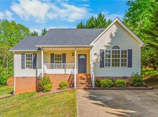 113 Conifer Ct, King, NC 27021