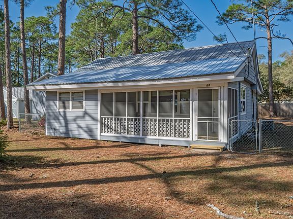 4th image of 68 Suwannee Ave