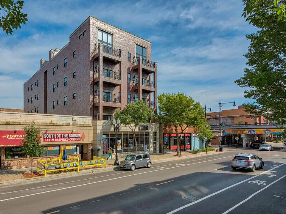 1412 W Morse Ave