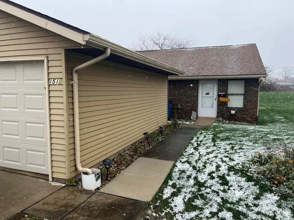 1516 Berkley Cir, Mishawaka, IN 46544