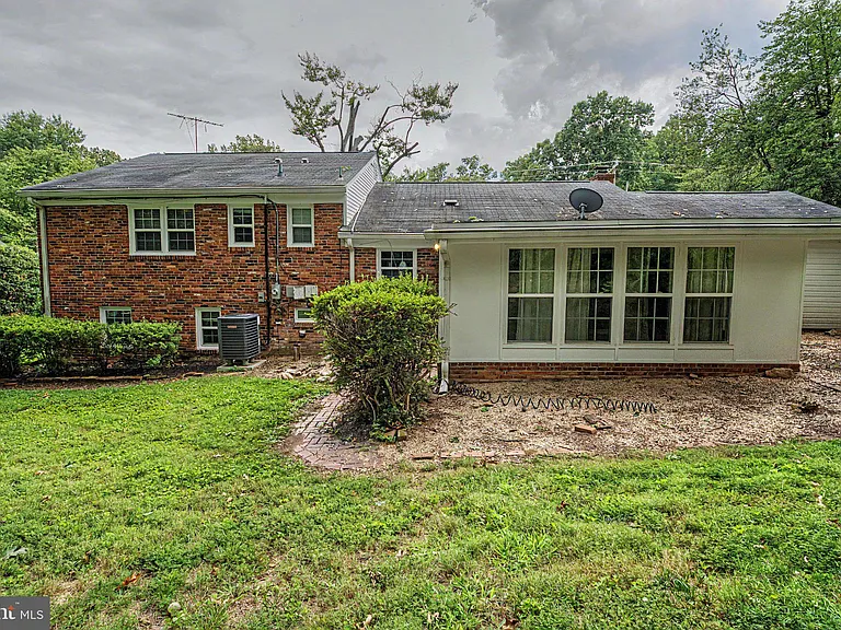 10708 Norman Ave — Photo 25