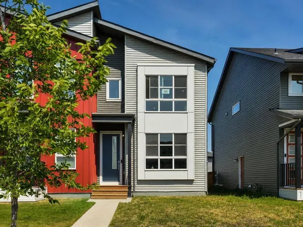 152 S Belmont Way SW, Calgary, AB T2X 5T4