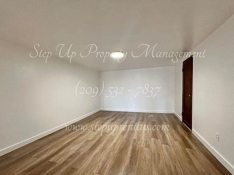 113 W Sunset St #B — Photo 7