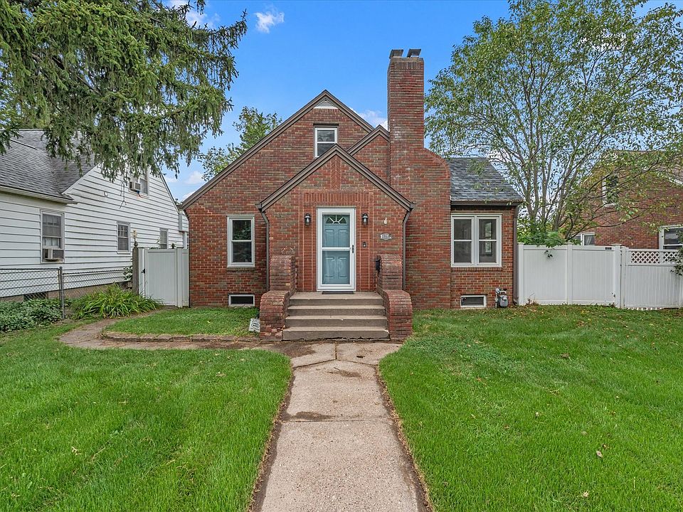 1st image of 2348 Elm St