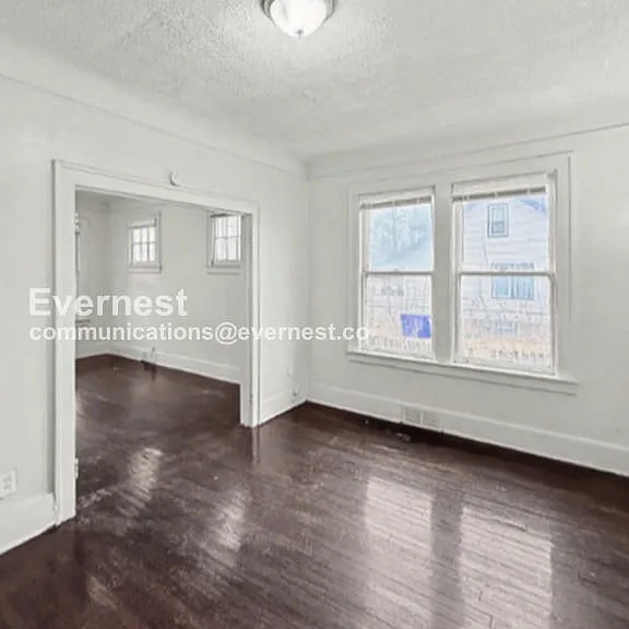 11391 Belleterre Ave #1S — Photo 8