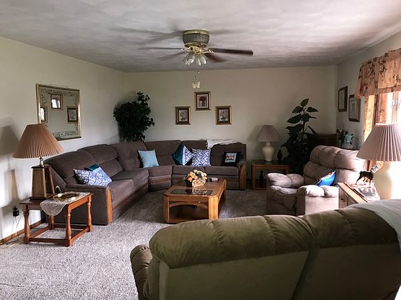 2nd image of 510 Hager Ct