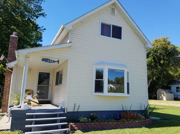142 S Belle River Ave #1, Marine City, MI 48039