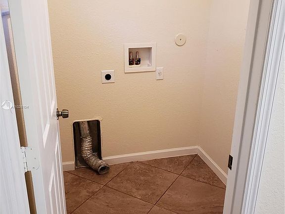 4th image of 6575 SW 49th Ct APT B