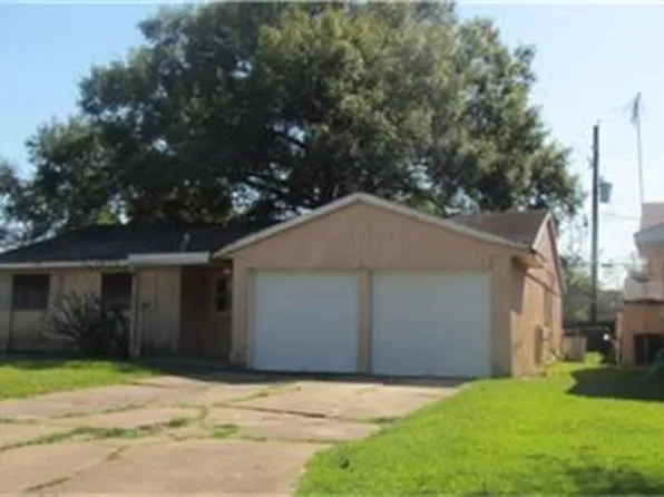 17214 Folsom Dr, Houston, TX 77049