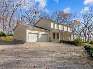 27 Eagle Ridge Dr, Essex, CT 06426