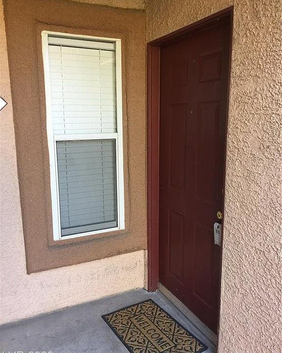 1st image of 1150 N Buffalo Dr APT 1082
