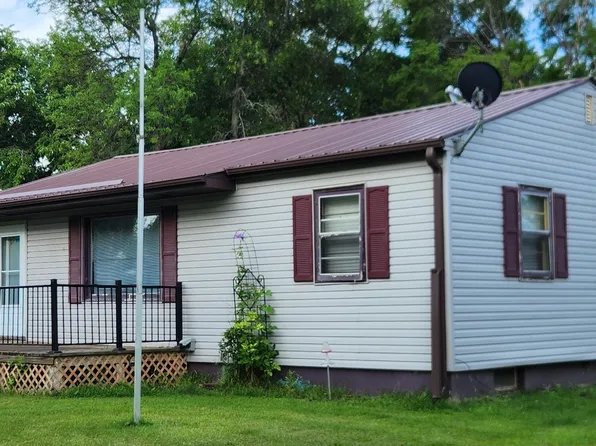 451 6th Ave NE, Valley City, ND 58072
