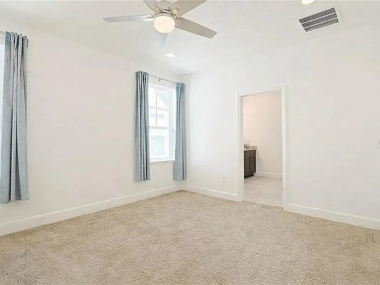 7038 Arnoldson St — Photo 9