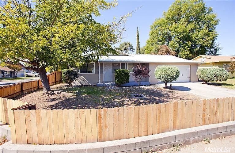 1st image of 3301 Gillespie St
