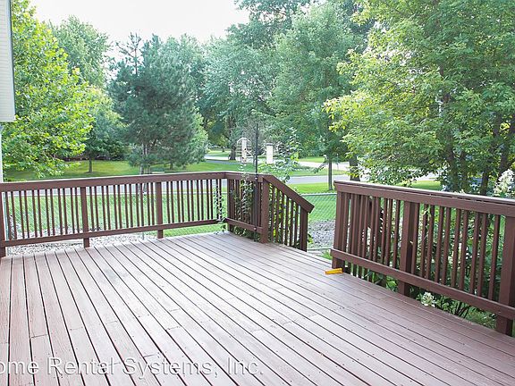 4th image of 2755 Weston Ln N