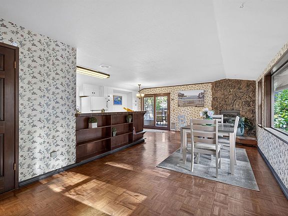 2nd image of 132 Steiner Court