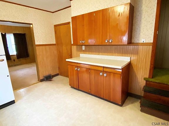 5th image of 821 Bridge St #823