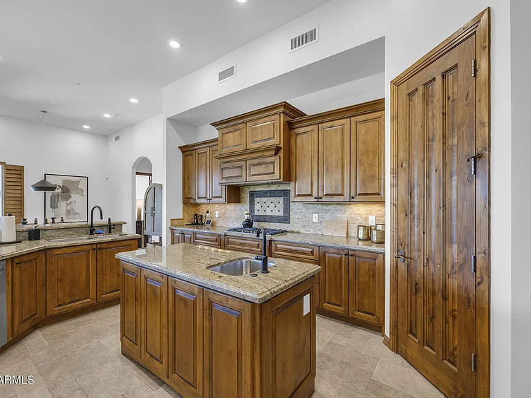 3105 E Arroyo Hondo Rd — Photo 19