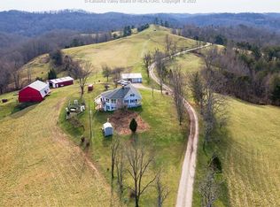 802 Riffee Rdg, Given, WV 25245