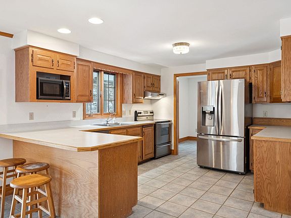 2nd image of 16 Birchwood Way