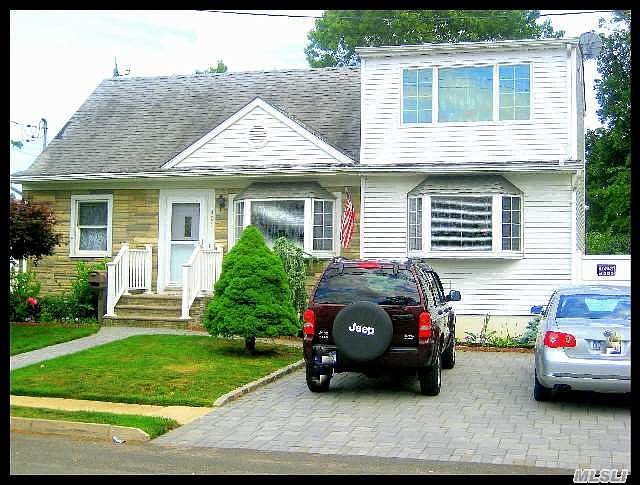1st image of 306 Ferndale Ct