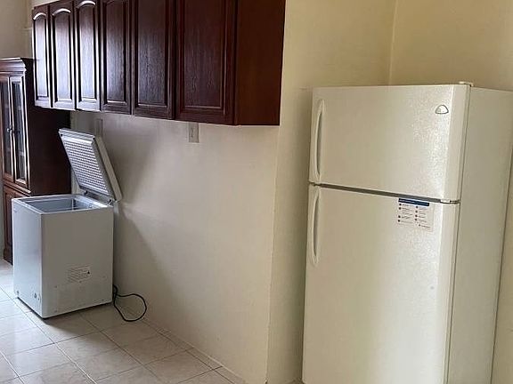 3rd image of 6810 Narrows Ave #2