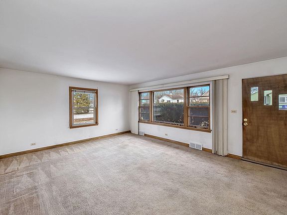 3rd image of 258 N Grant St