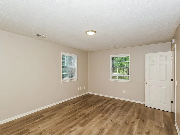 15 Valley Brook Dr — Photo 14