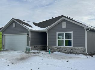 557 W Bluebird St, Gardner, KS 66030
