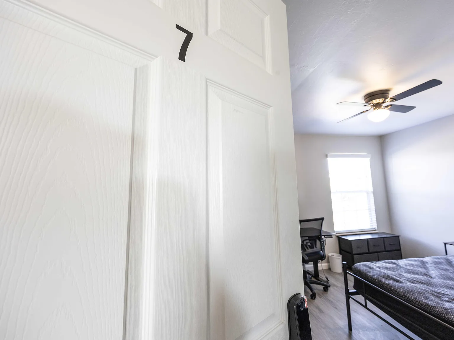 4 bed, 2.5 bath, 2450 sqft, $1,252 — Photo 3