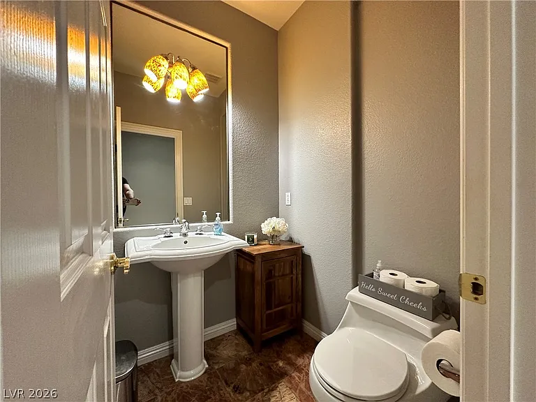 1211 Martini Dr — Photo 10
