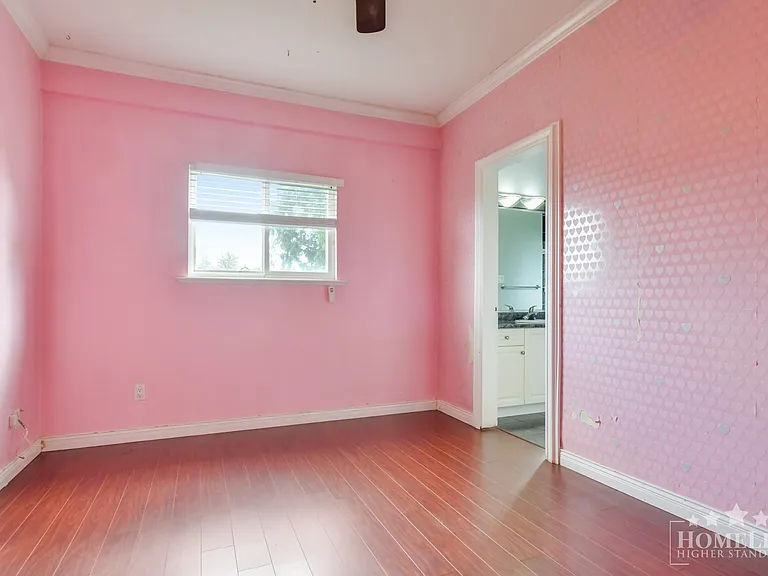 13470 65a Ave #UPPER HOUSE — Photo 18
