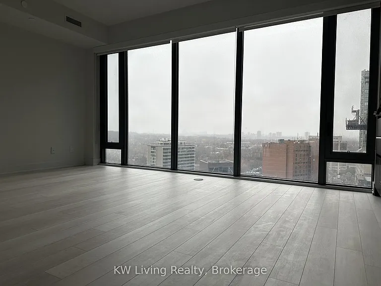 8 Cumberland St #1707 — Photo 2