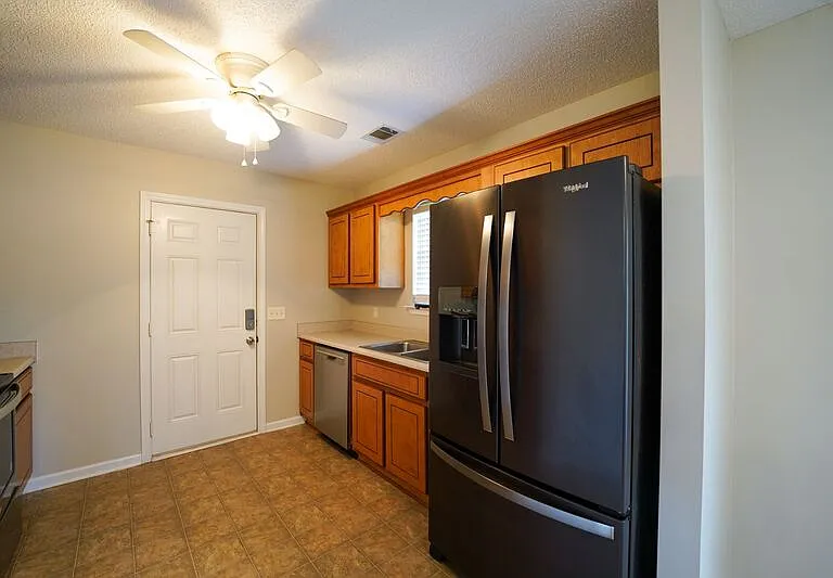 134 Mustang Dr — Photo 11