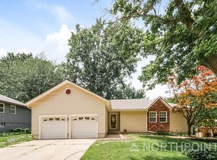 3901 SW 10th St, Blue Springs, MO 64015