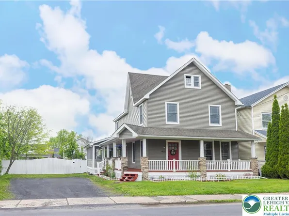 405 Keystone Ave, Peckville, PA 18452