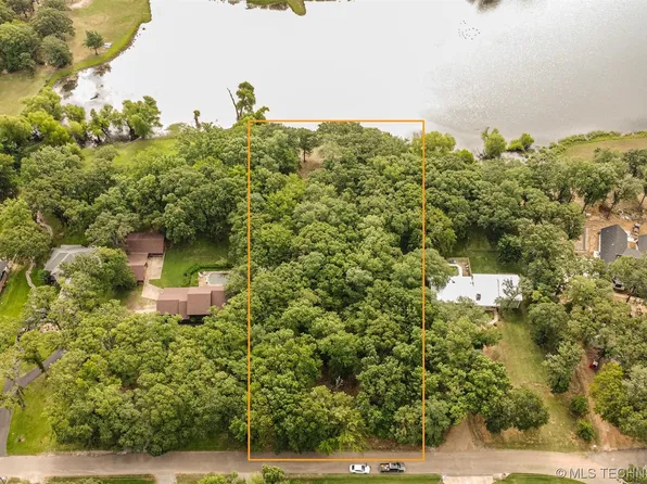 Eagle Lake Dr, Durant, OK 74701