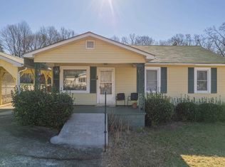 61 Richardson St, Toccoa, GA 30577