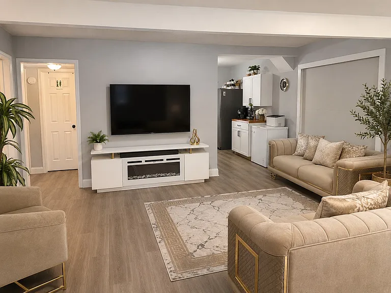 3653 Freeman Rd — Photo 4
