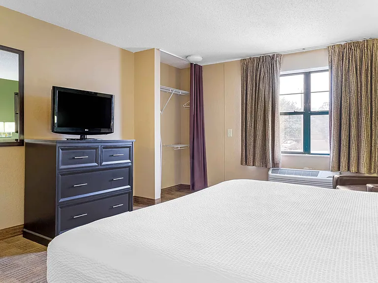 Studio Suite - 1 King Bed